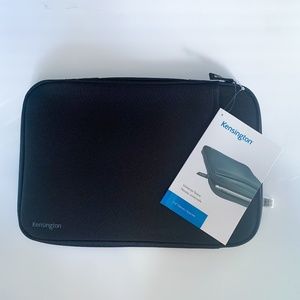 Kensington Universal Electronics Sleeve